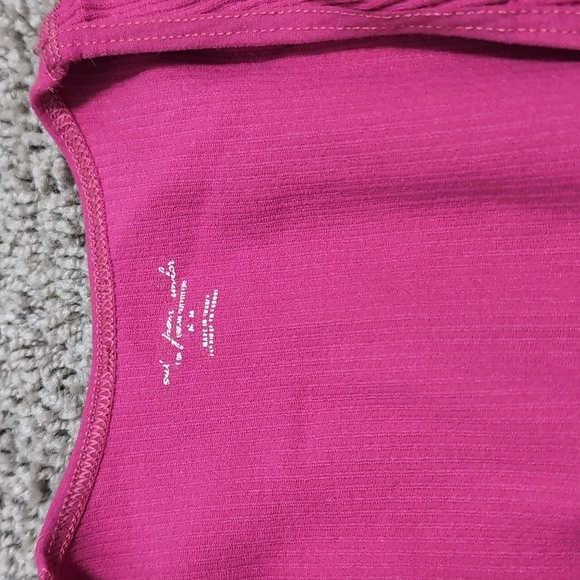 Urban Outfitters Out From Under Magenta Deep Plunge V-Neck Crop Top size Medium - Picture 4 of 6